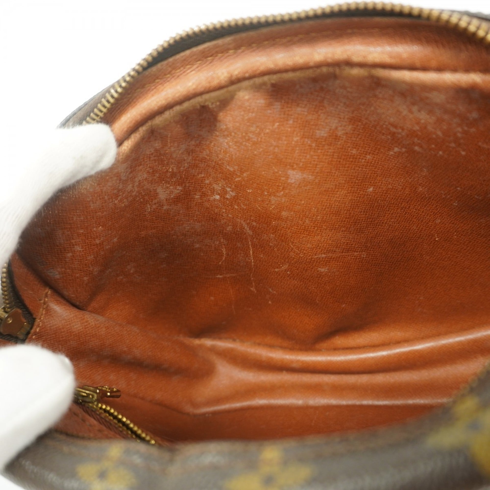 Louis Vuitton Brown Shoulder Bag (Pre-Owned)