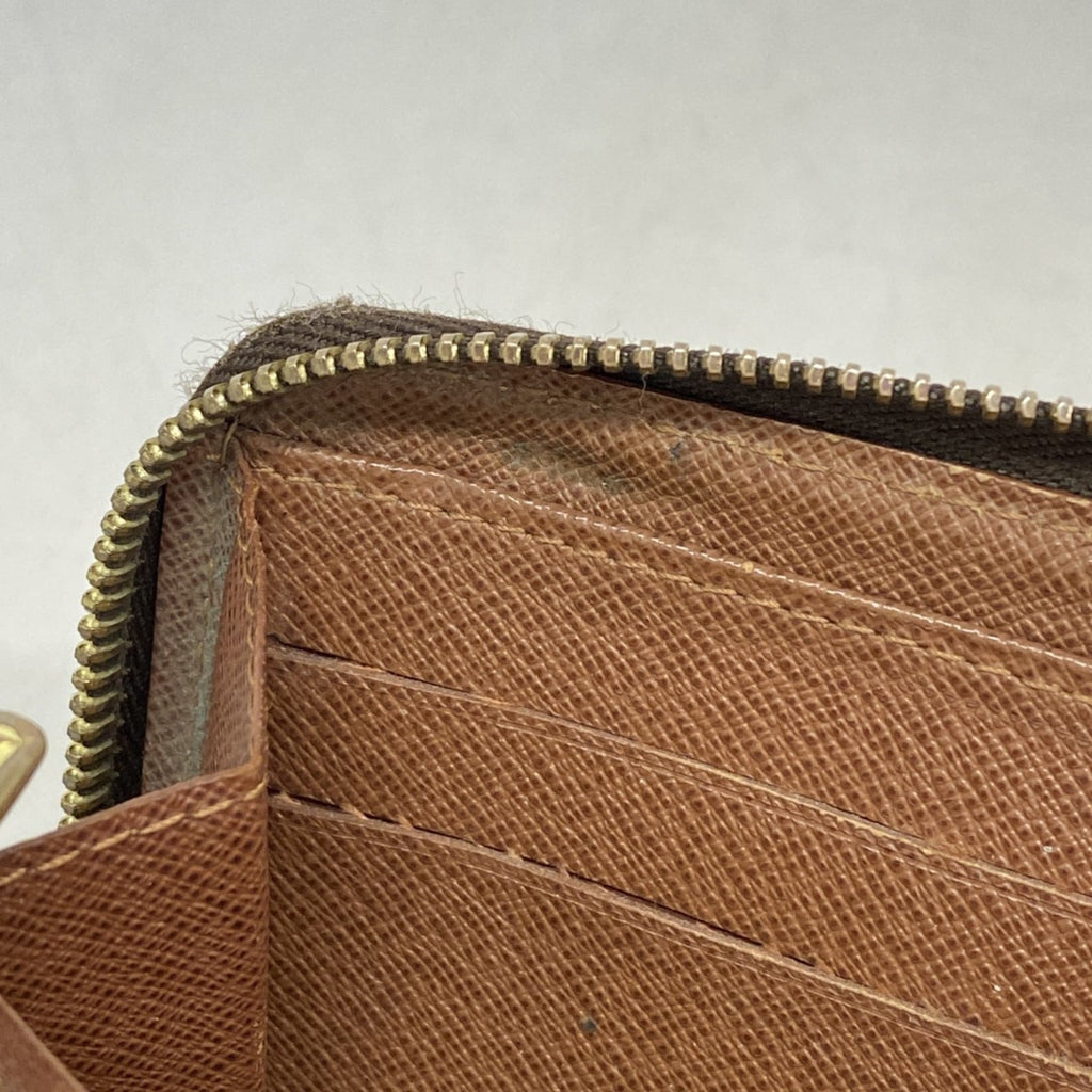 Louis Vuitton Brown Long Wallet (Bi-Fold) (Pre-Owned)