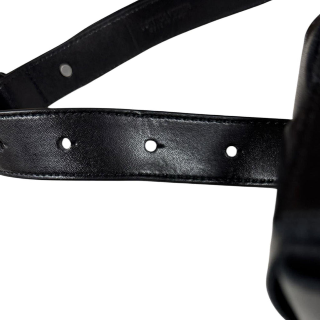 Bottega Veneta Black Leather Fanny Pack Sling Bag (Pre-Owned)