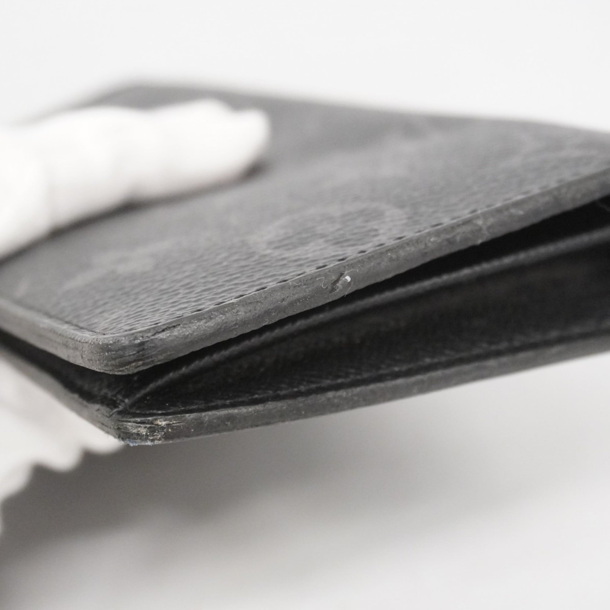 Louis Vuitton Black Long Wallet (Bi-Fold) (Pre-Owned)