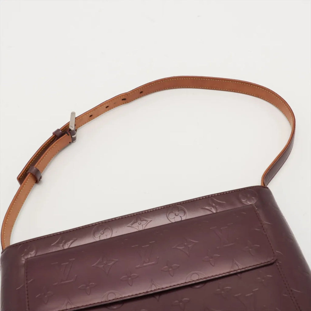 Louis Vuitton Violet Leather Shoulder Bag (Pre-Owned)