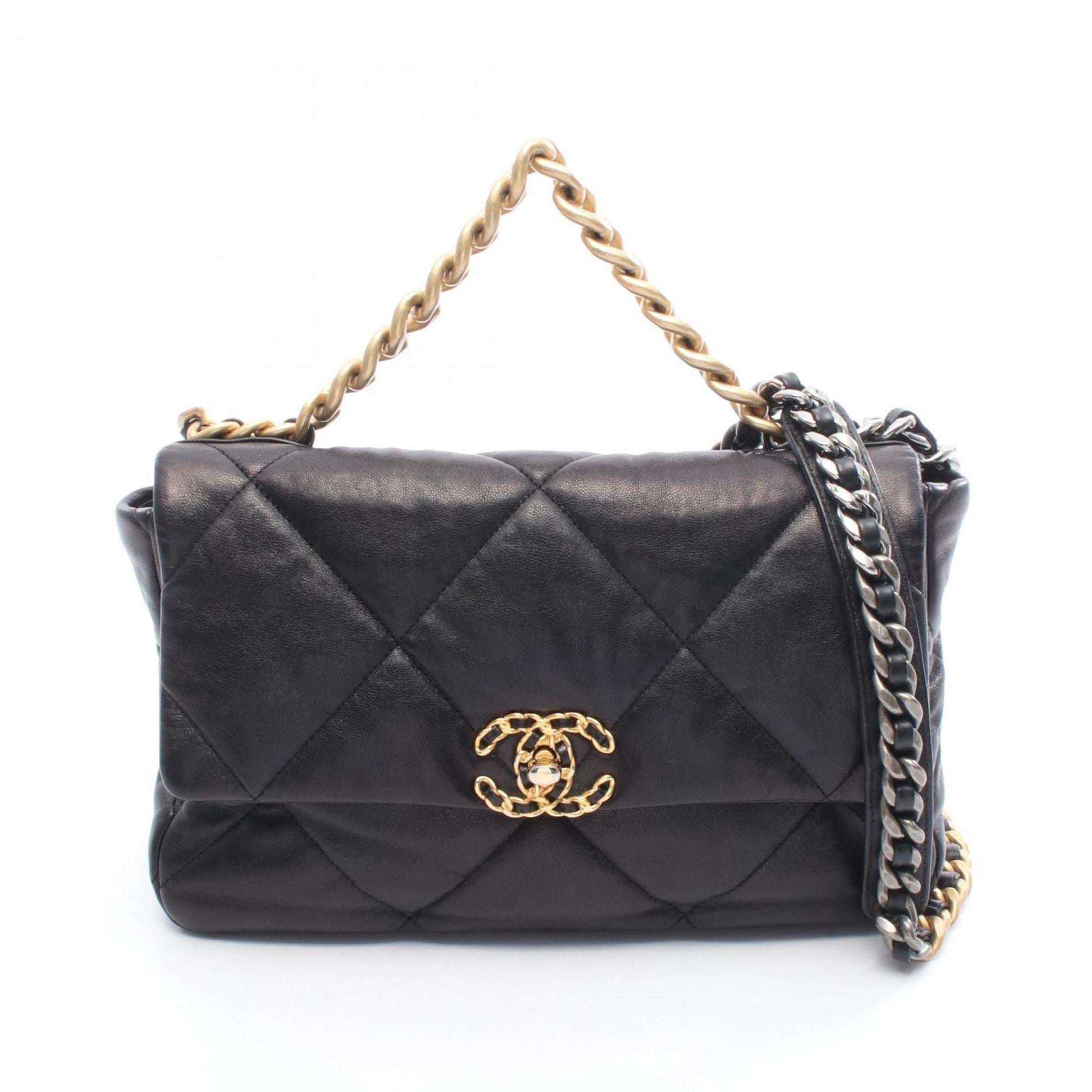 Chanel Black Leather Shoulder Bag (Pre-Owned)