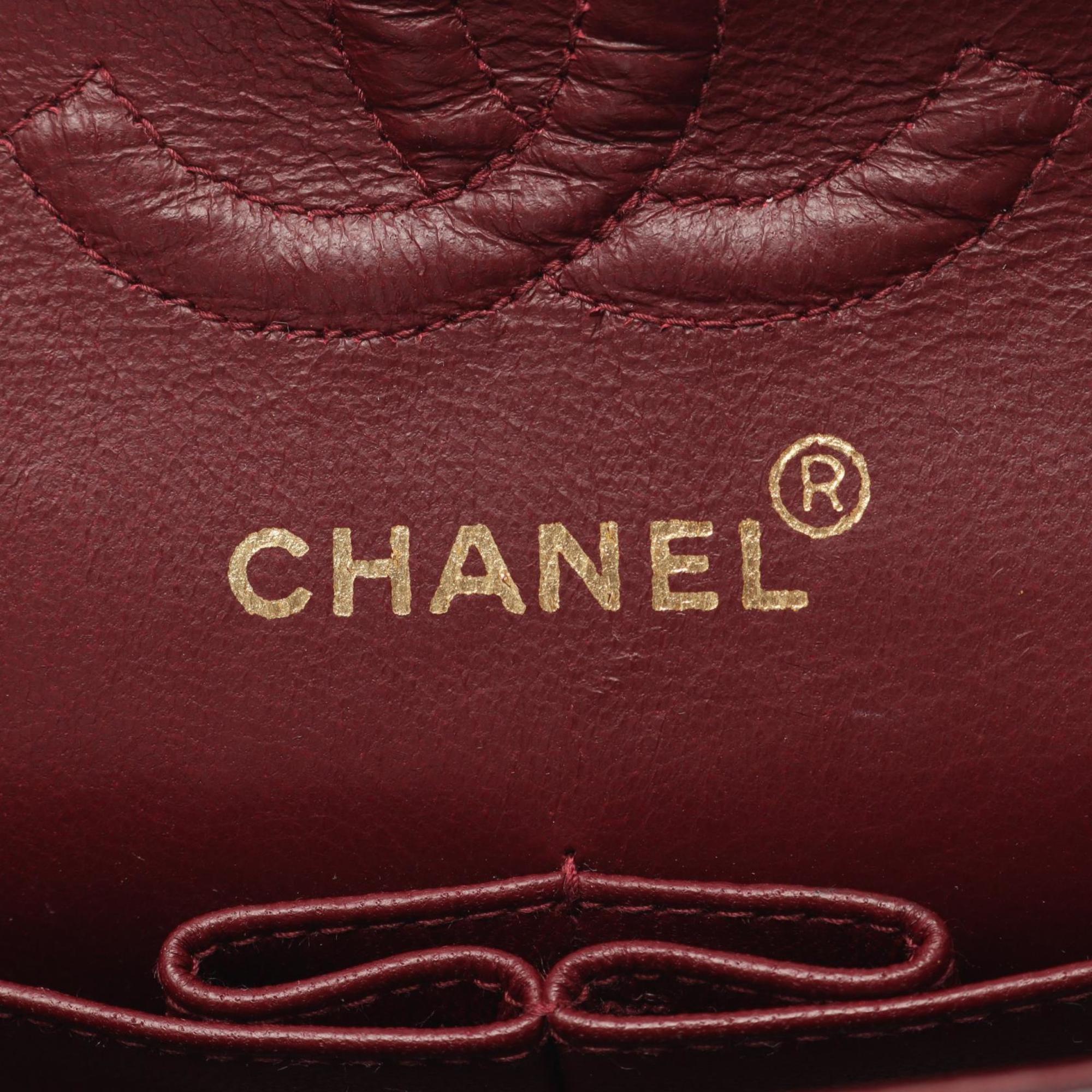 Chanel Black Leather Shoulder Bag (Pre-Owned)