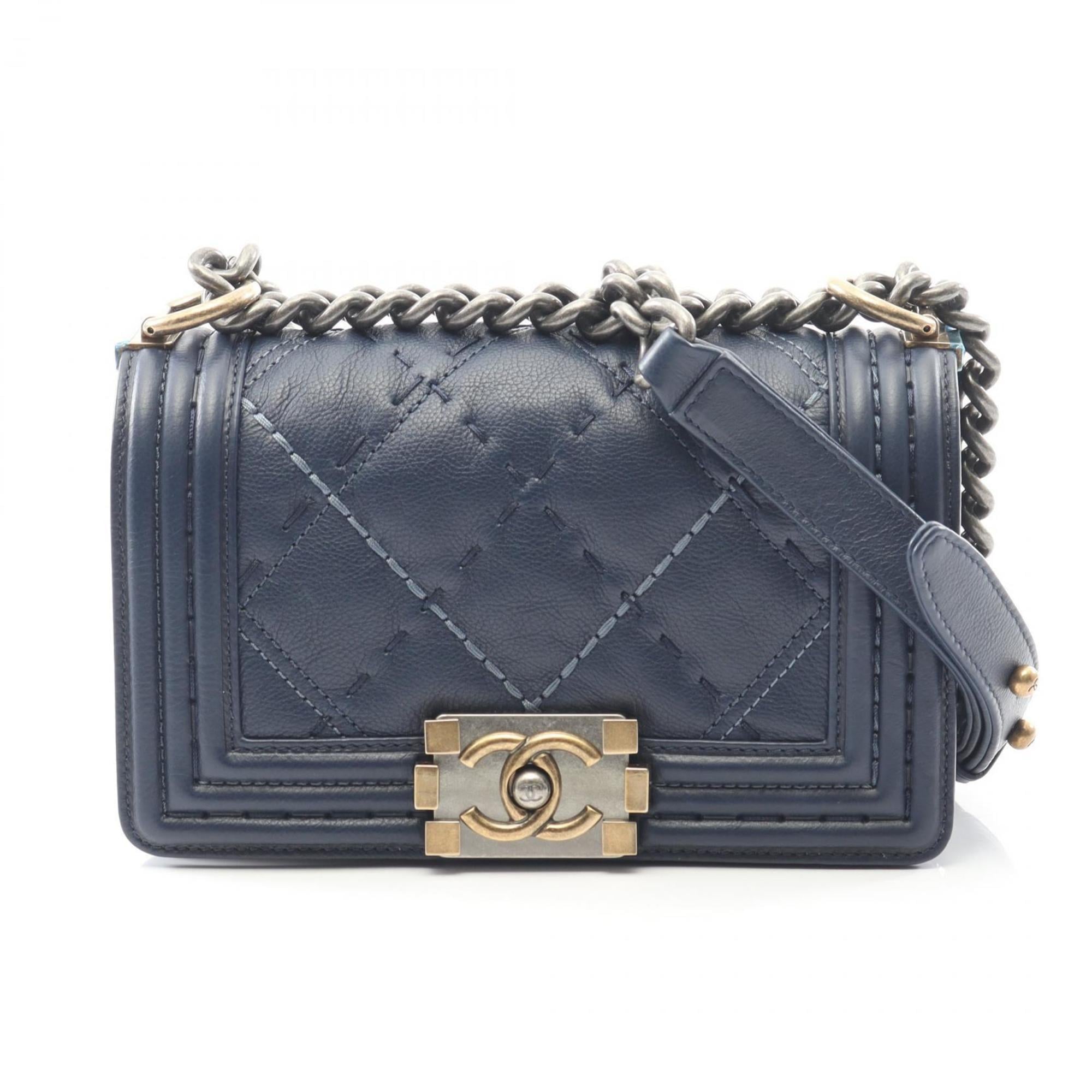 Chanel Navy Leather Shoulder Bag (Pre-Owned)