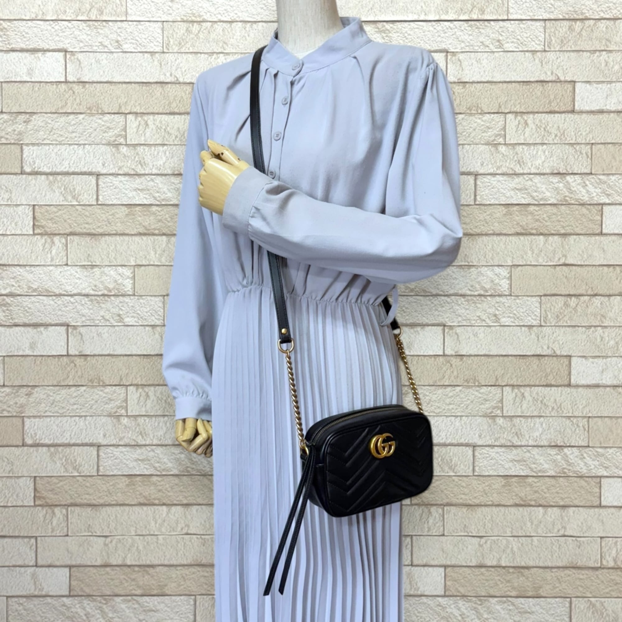 Gucci Black Leather Shoulder Bag (Pre-Owned)