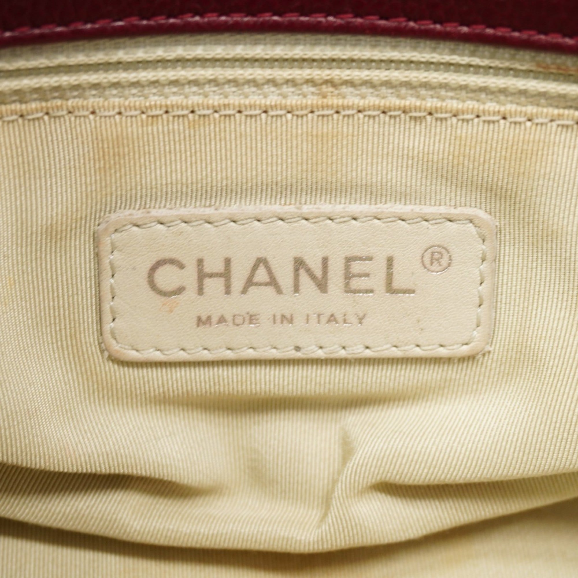 Chanel Red Color Grained Calfskin Shoulder Bag (Pre-Owned)