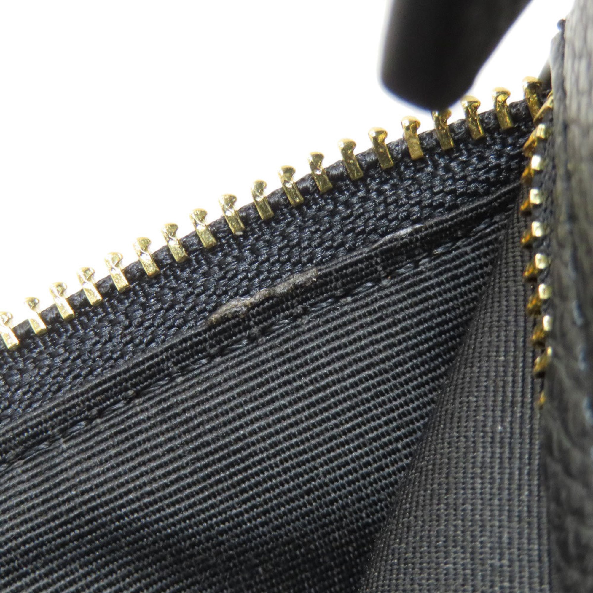Coach Black Leather Shoulder Bag (Pre-Owned)