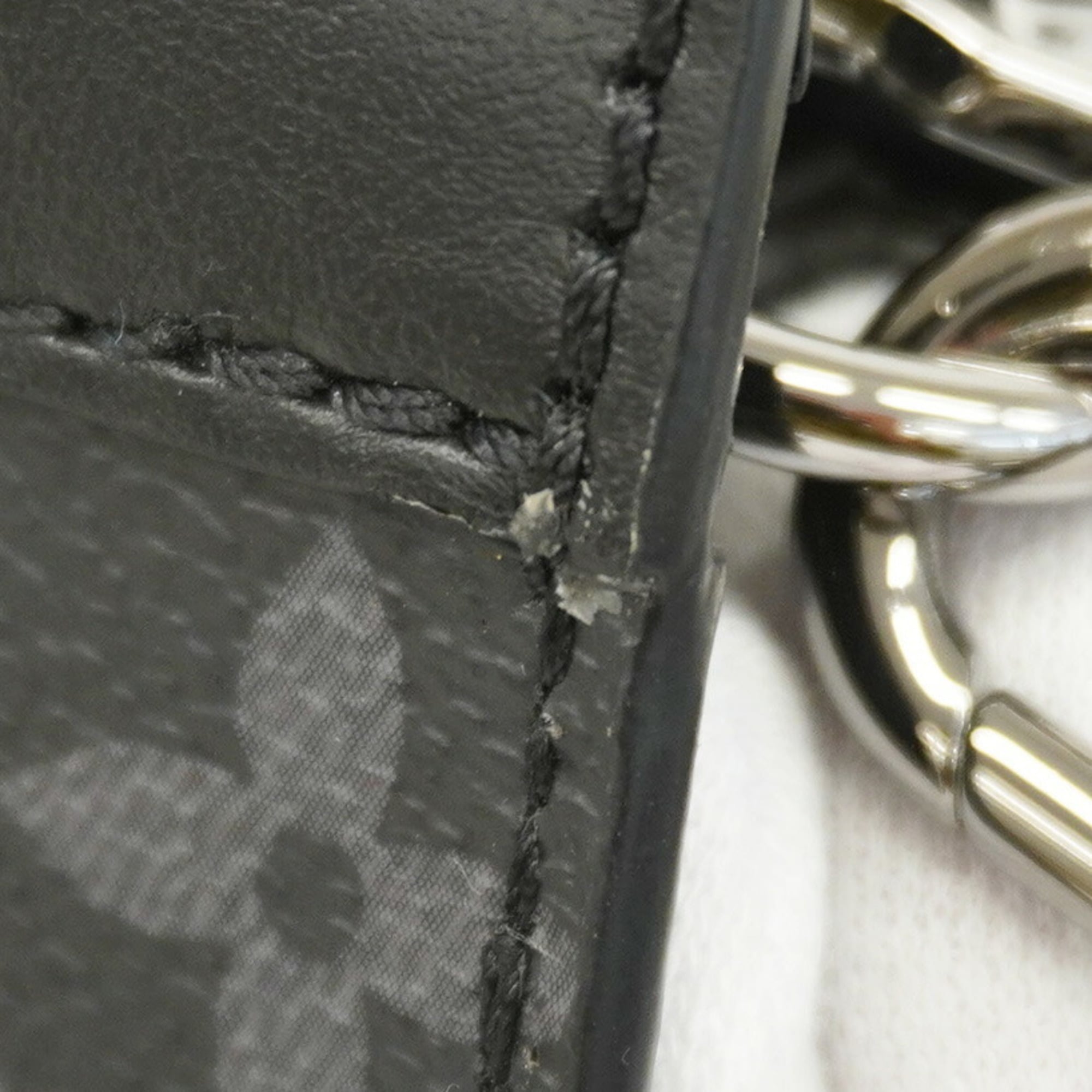 Louis Vuitton Black Shoulder Bag (Pre-Owned)