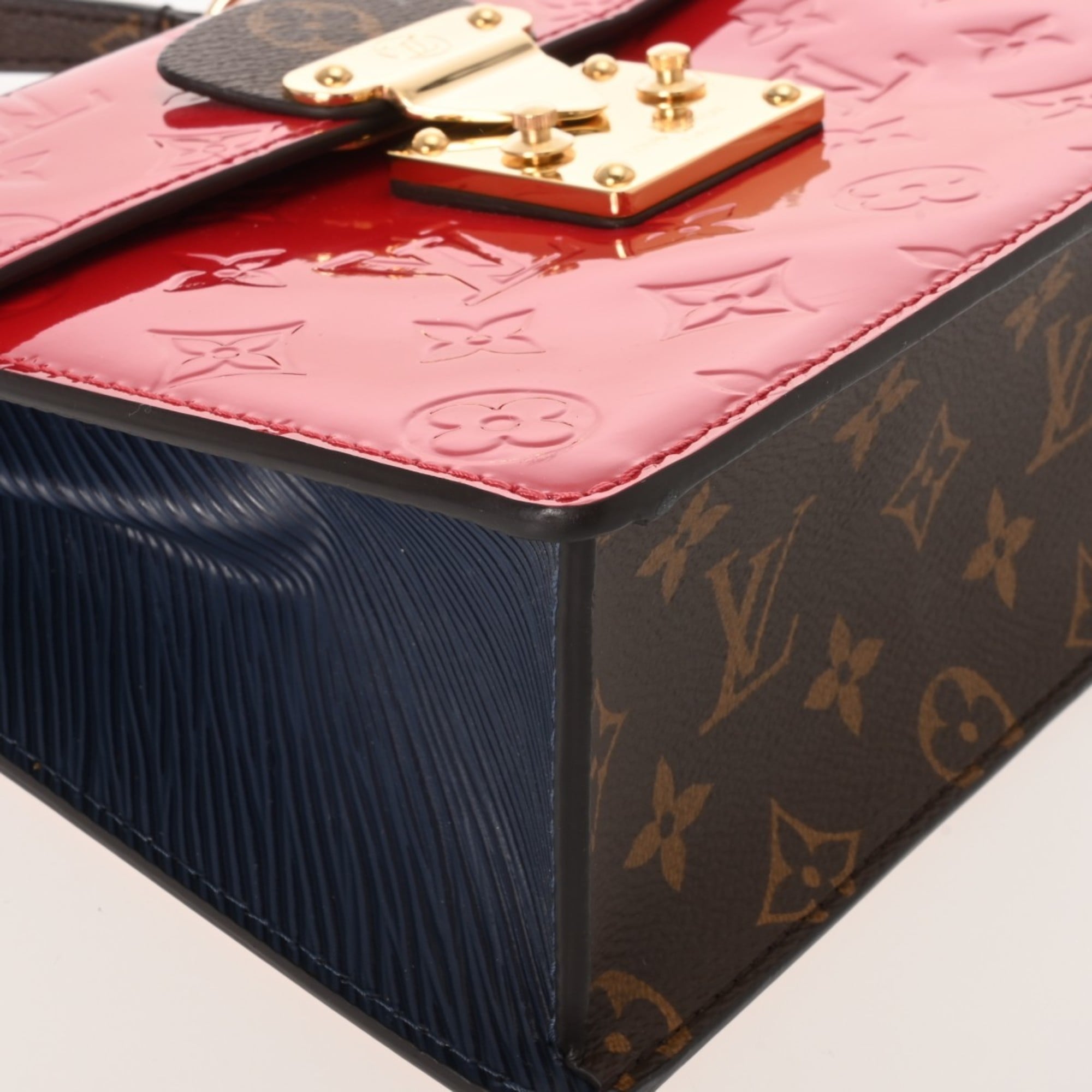 Louis Vuitton Sacrlet Monogram Vernis Handbag (Pre-Owned)