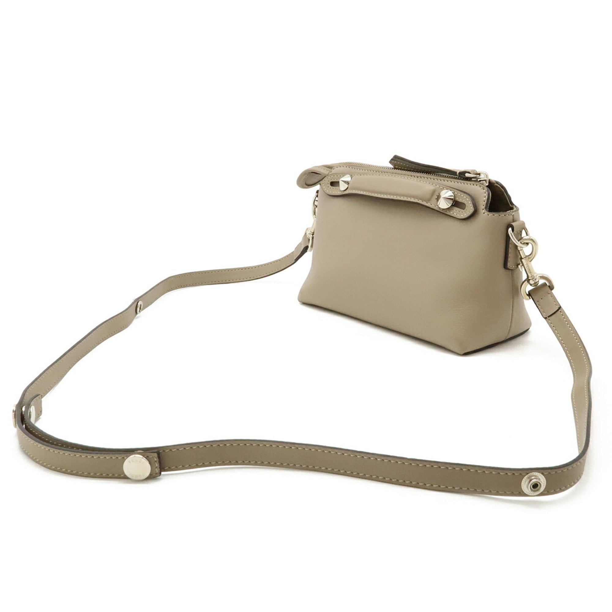 Fendi Beige Grayish Leather Handbag Shoulder Bag (Pre-Owned)
