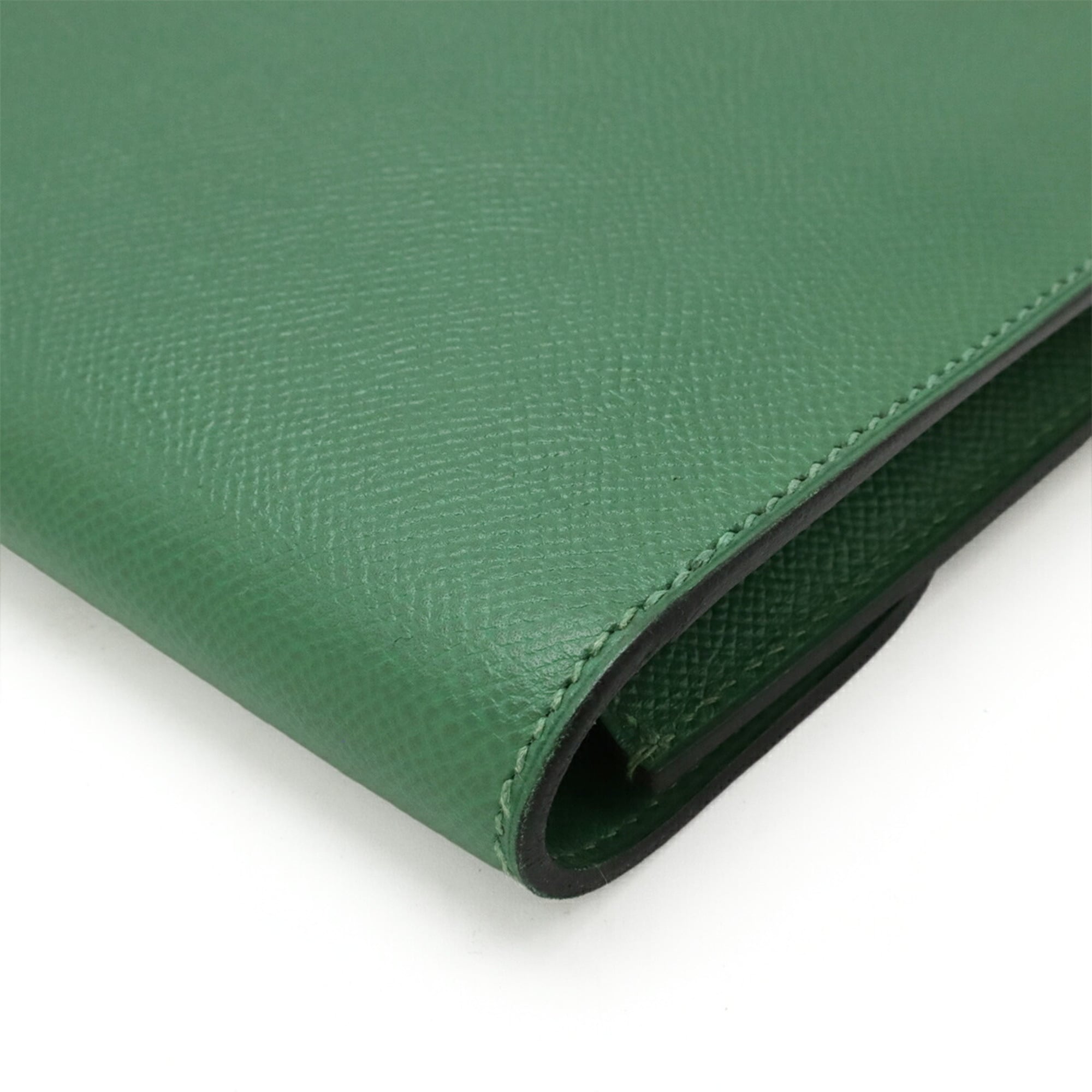 Hermes Green Courchevel Leather Clutch Bag (Pre-Owned)