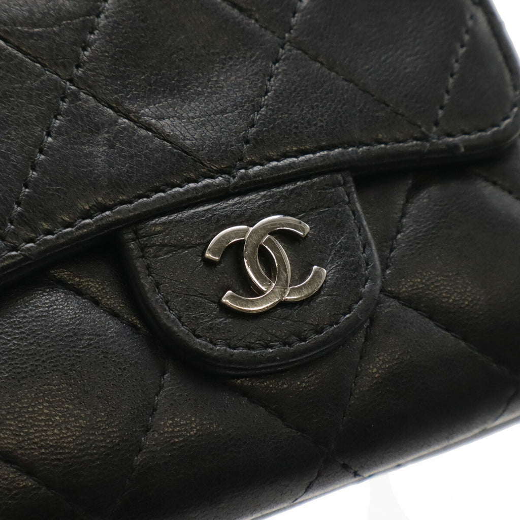 Chanel Black Leather Wallet (Bi-Fold) (Pre-Owned)