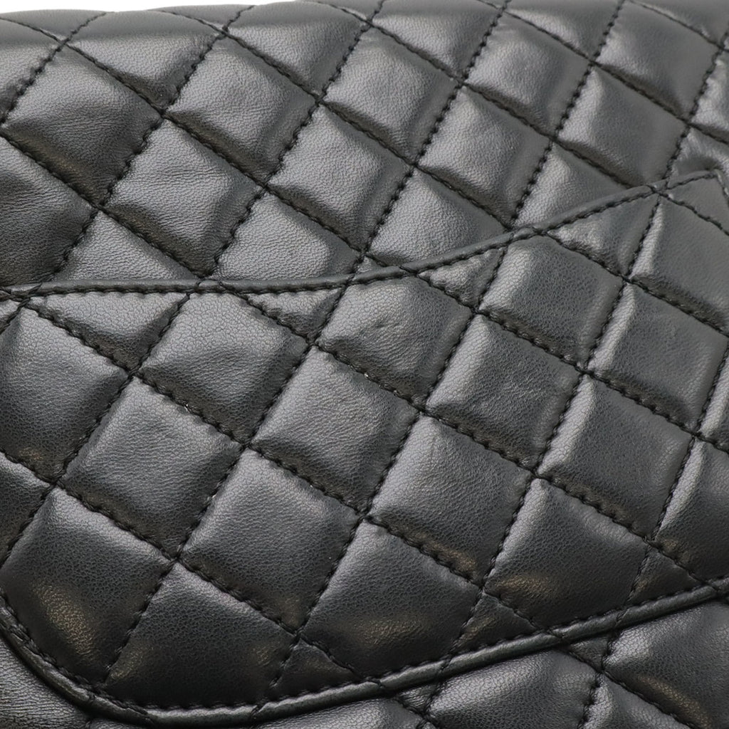 Chanel Matelasse Black Leather Shoulder Bag (Pre-Owned)