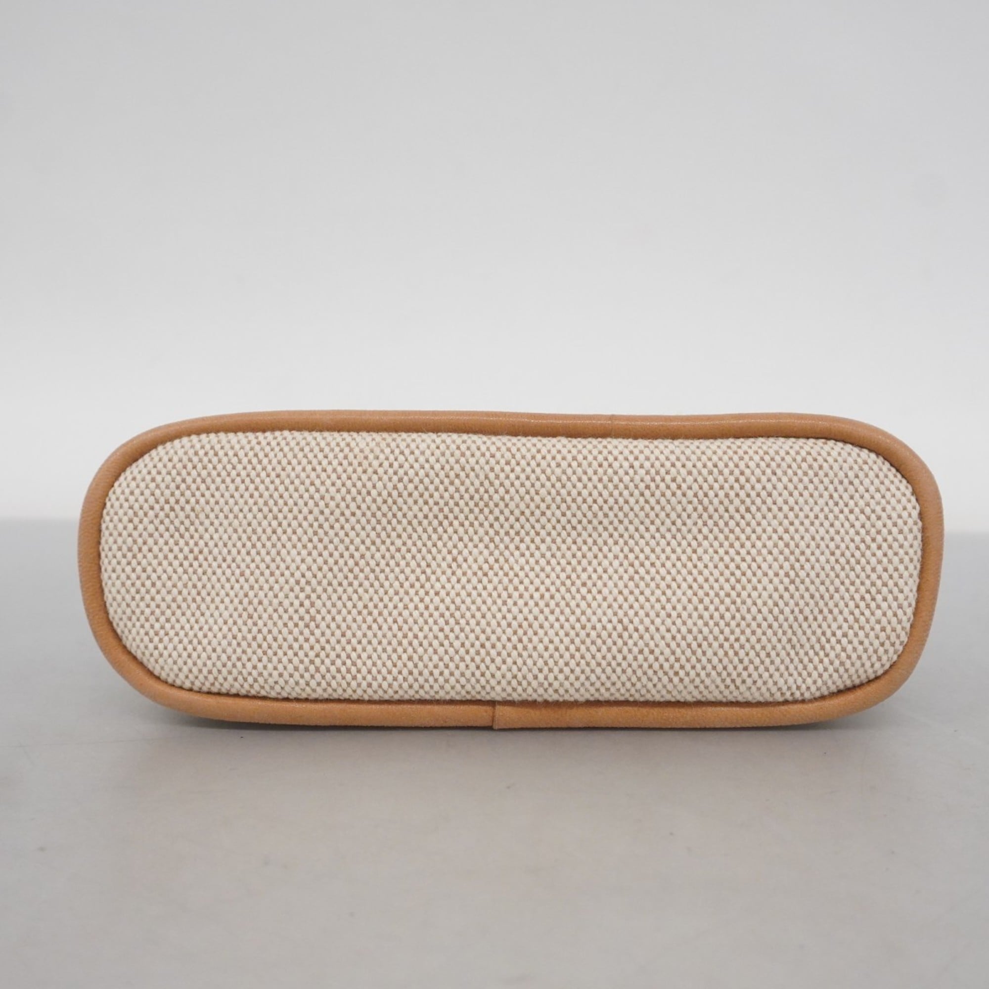 Hermes Ivory Toile H Pouch (Pre-Owned)