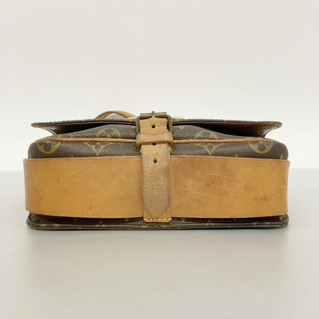 Louis Vuitton Brown Shoulder Bag (Pre-Owned)