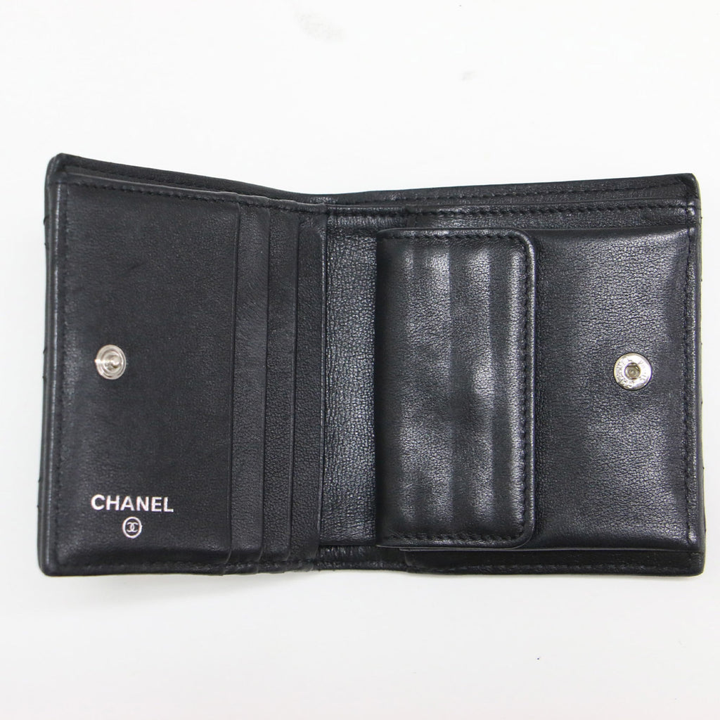 Chanel Black Leather Wallet (Bi-Fold) (Pre-Owned)