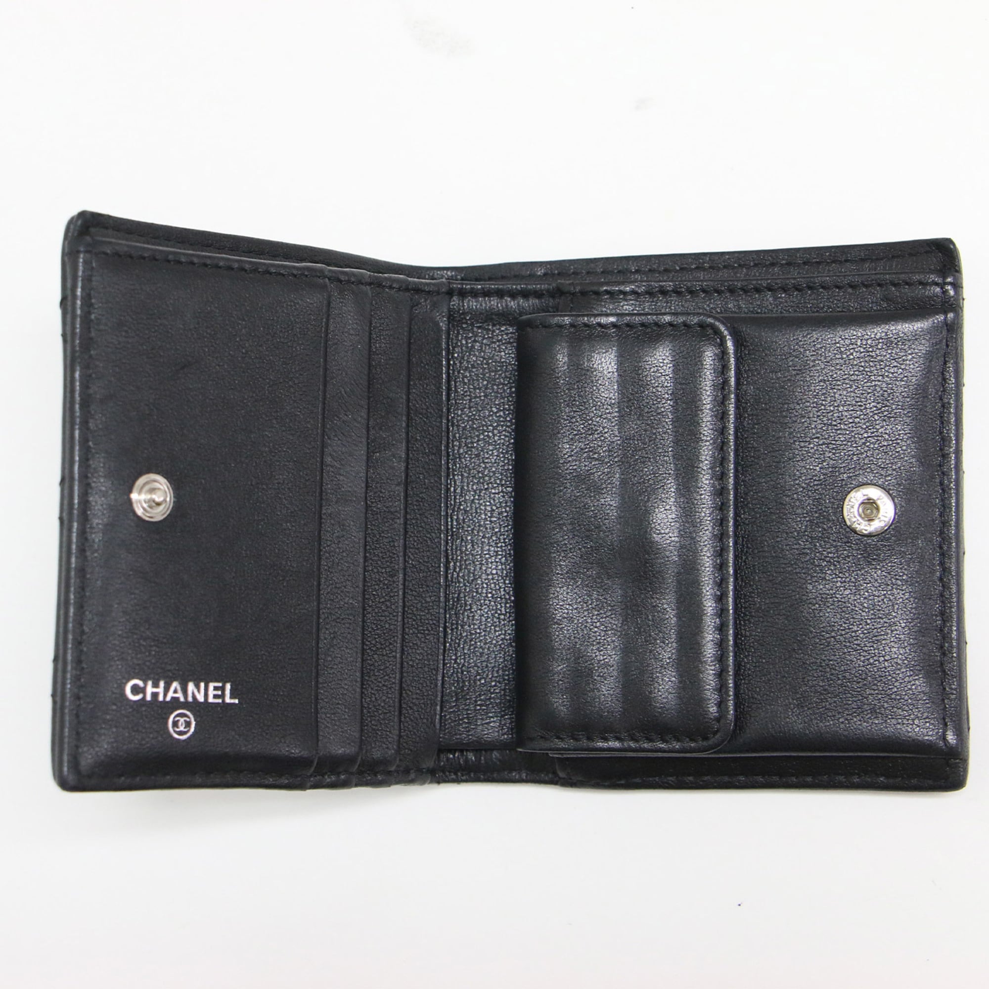Chanel Black Leather Wallet (Bi-Fold) (Pre-Owned)