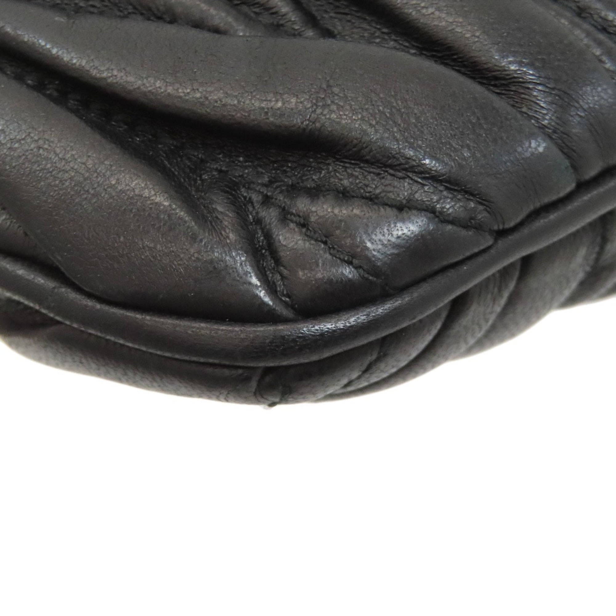 Miu Miu Black Leather Shoulder Bag (Pre-Owned)
