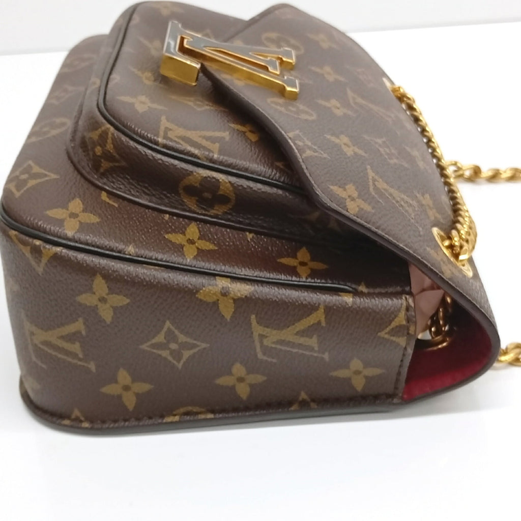 Louis Vuitton Brown Monogram Shoulder Bag (Pre-Owned)