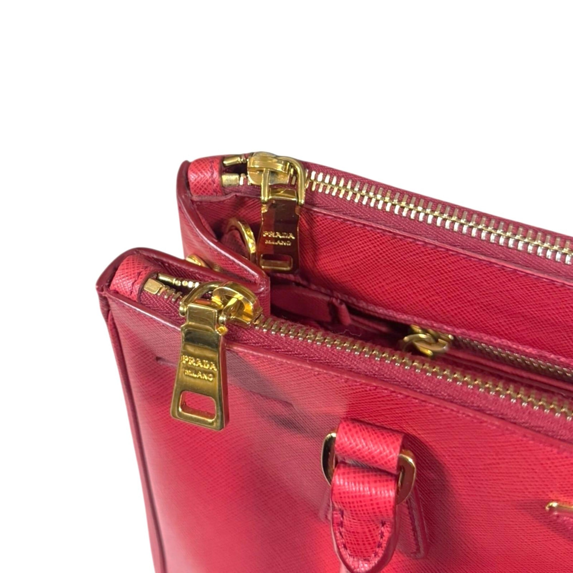 Prada Saffiano Fuoco Red Color Leather Shoulder Bag (Pre-Owned)