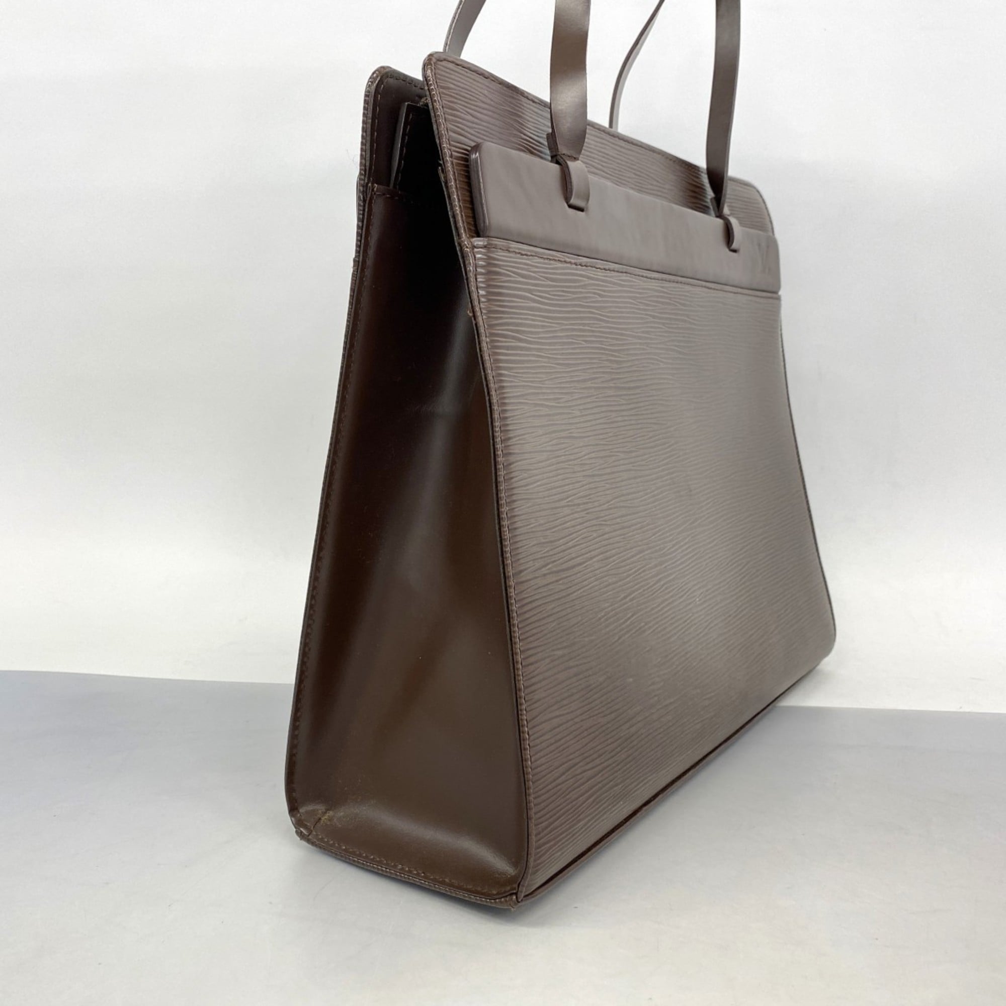 Louis Vuitton Moka Handbag (Pre-Owned)