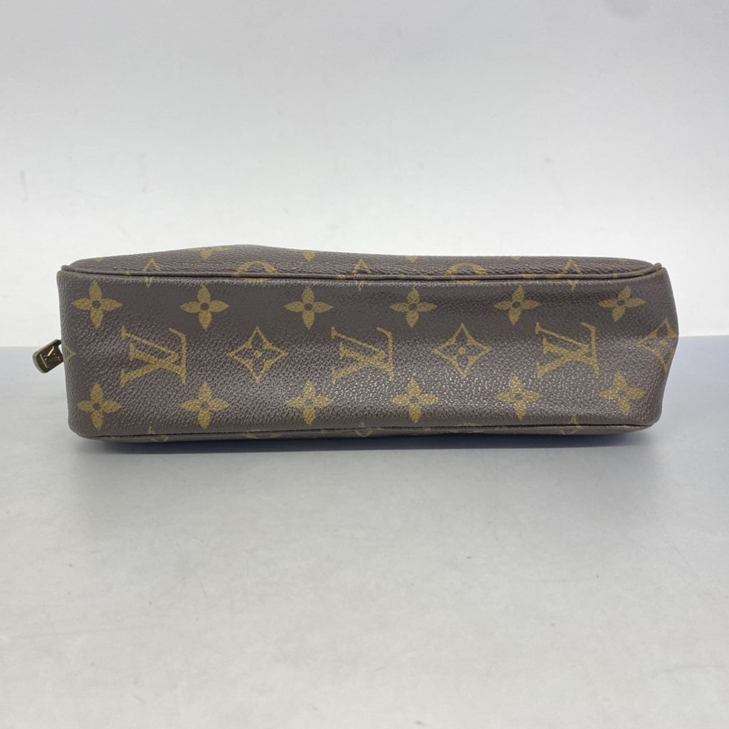 Louis Vuitton Brown Pouch (Pre-Owned)