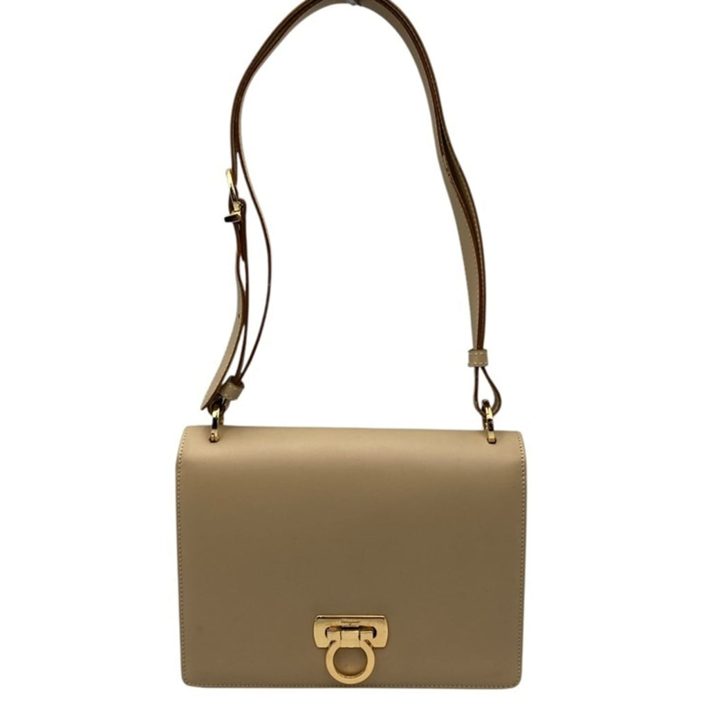 Salvatore Ferragamo Beige Leather Shoulder Bag (Pre-Owned)