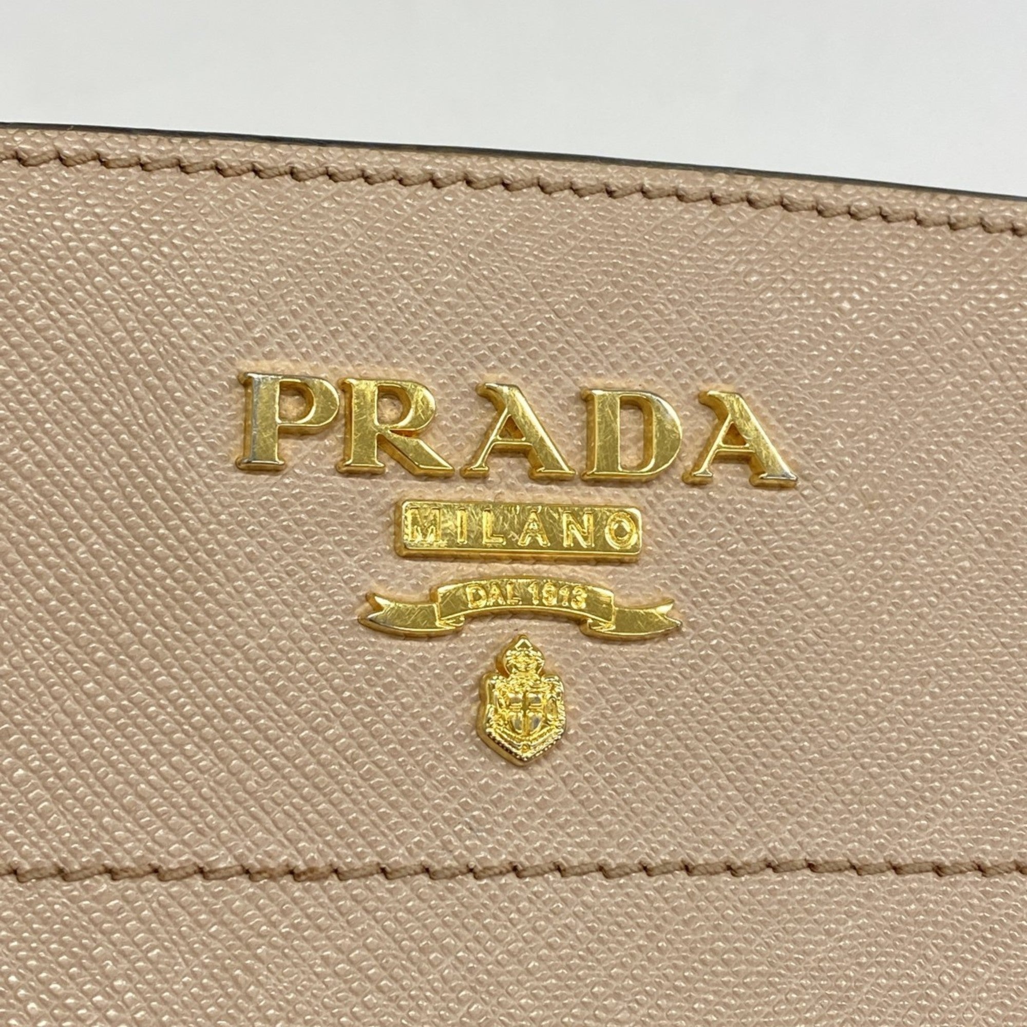 Prada Beige Black Leather Shoulder Bag (Pre-Owned)