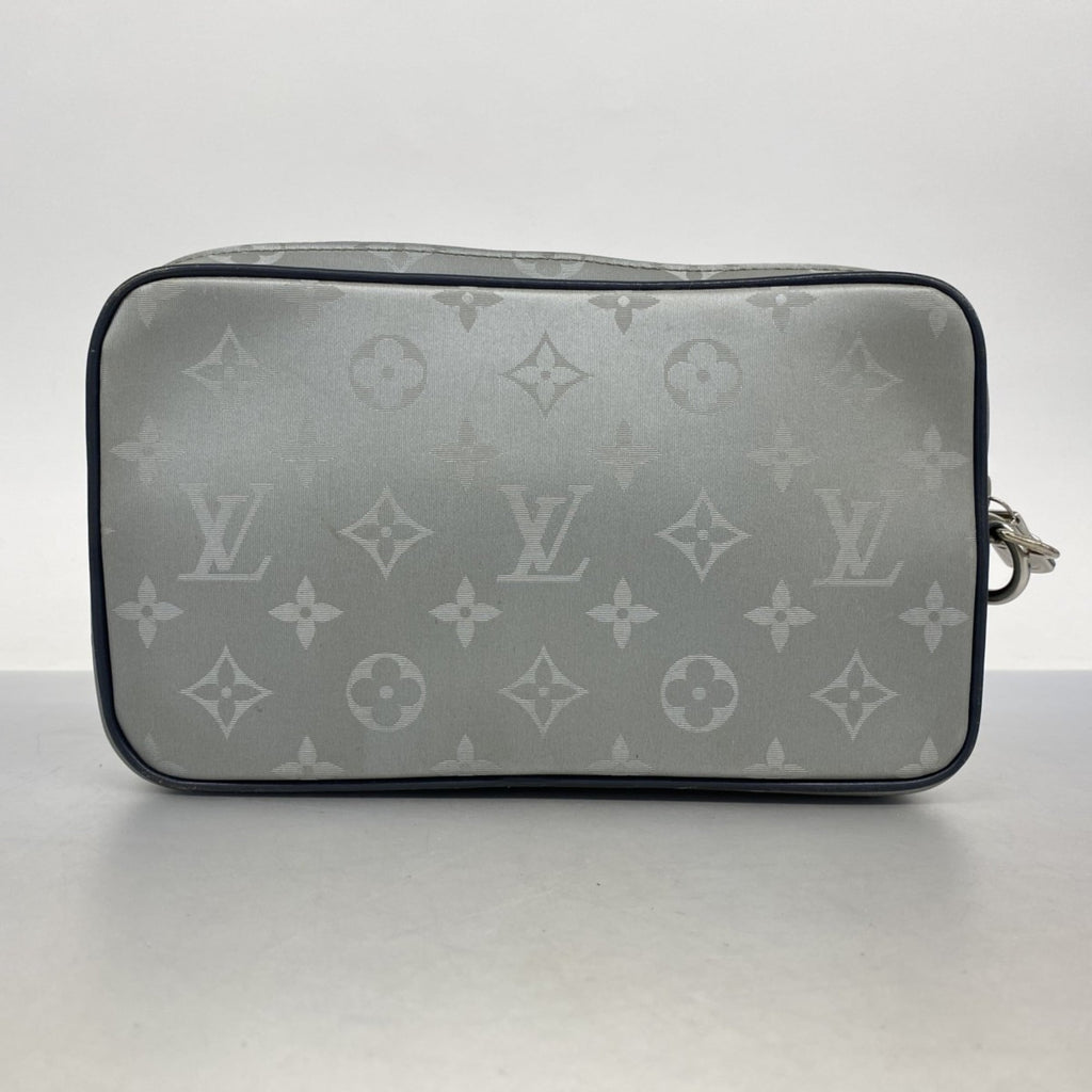Louis Vuitton Gray Clutch Bag (Pre-Owned)