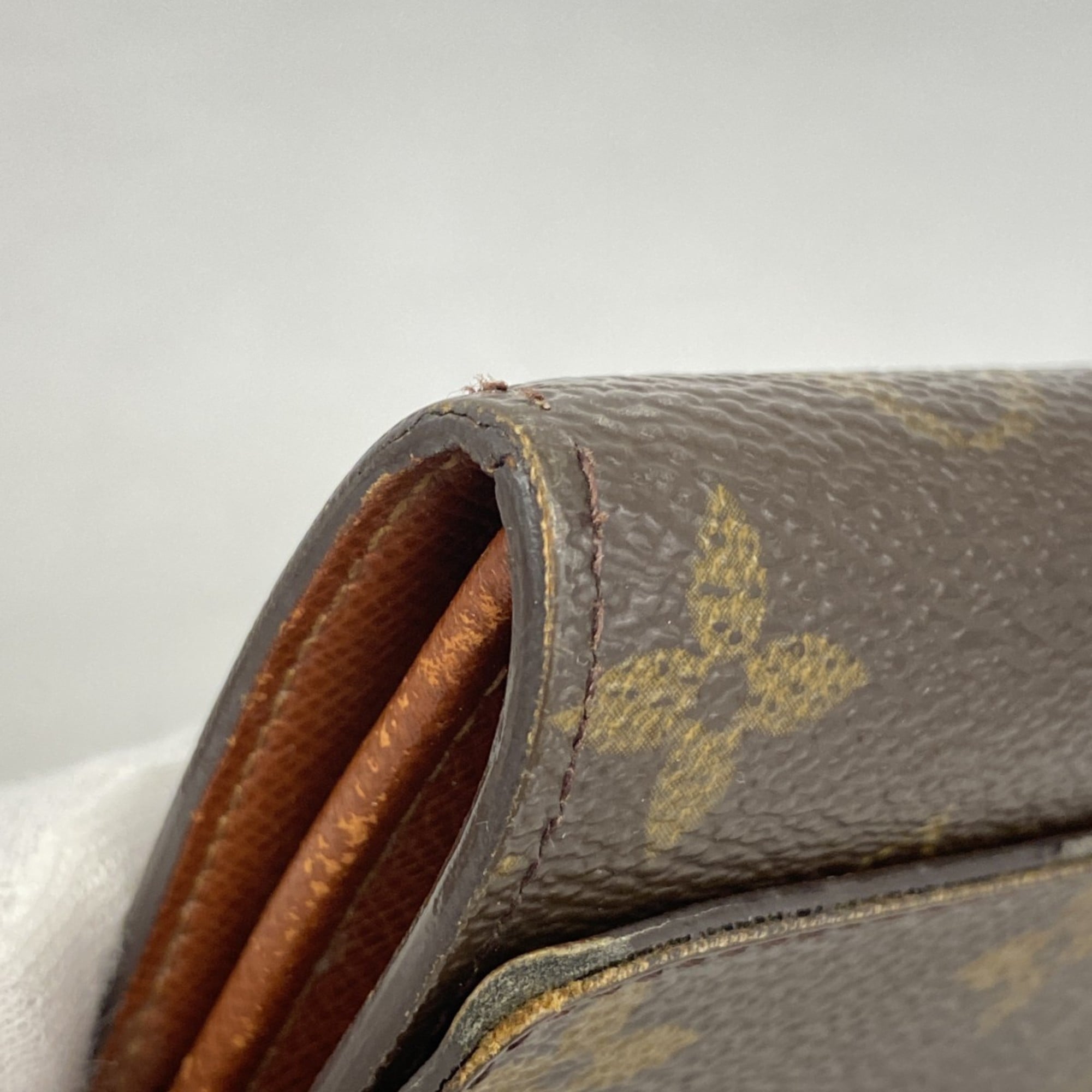 Louis Vuitton Brown Coin Purse/Coin Case (Pre-Owned)