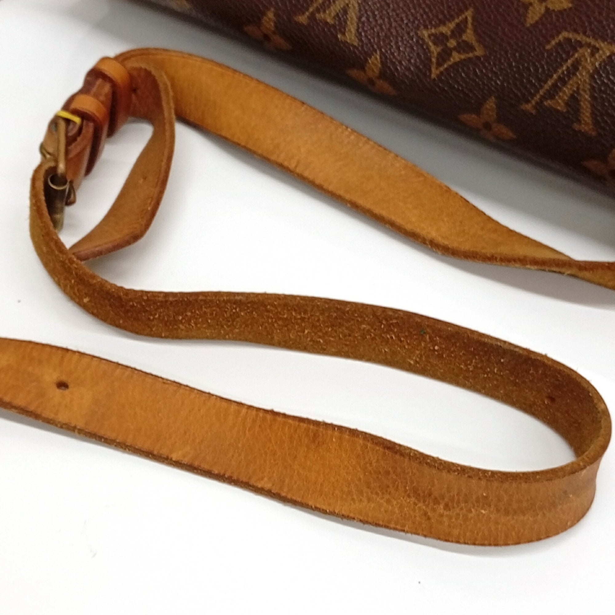 Louis Vuitton Brown Monogram Shoulder Bag (Pre-Owned)