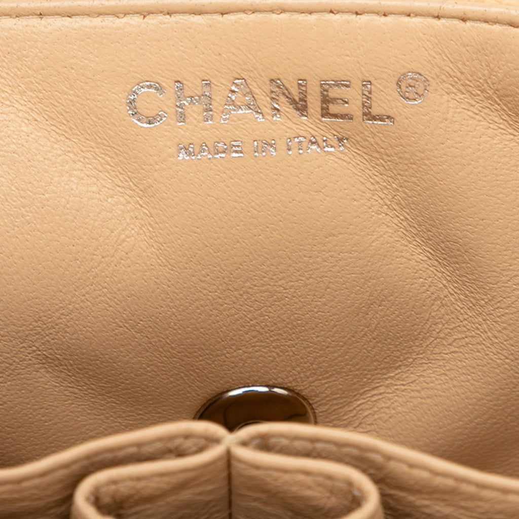 Chanel Beige Grained Calfskin Shoulder Bag (Pre-Owned)
