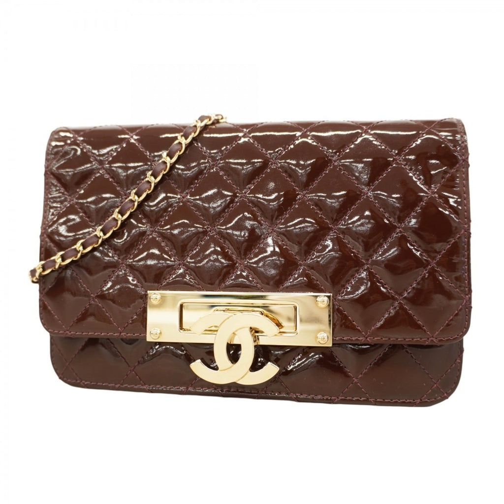 Chanel Bordeaux Patent Leather Chain/Shoulder Wallet (Pre-Owned)