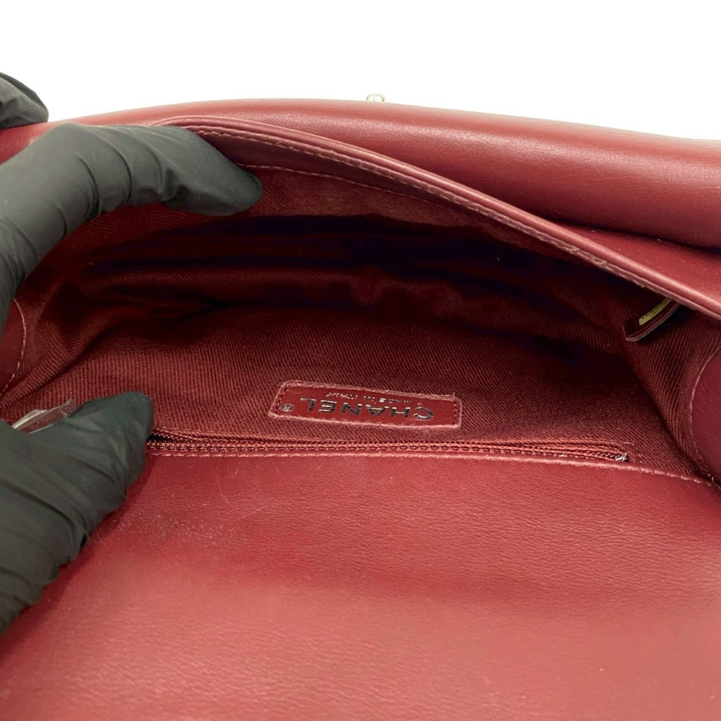 Chanel Red Color Wine Leather Pochette Shoulder Bag (Pre-Owned)