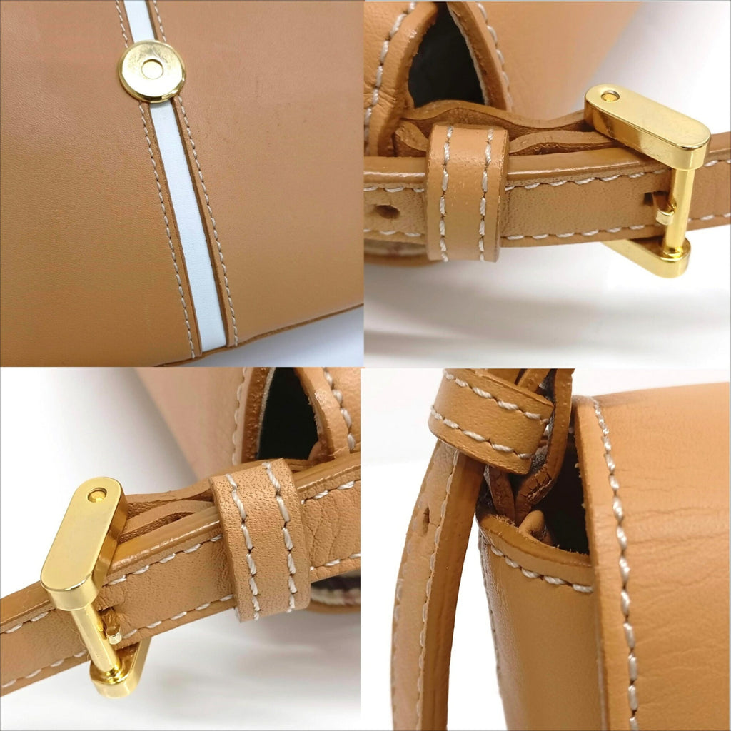 Burberry Beige Leather Shoulder Bag (Pre-Owned)