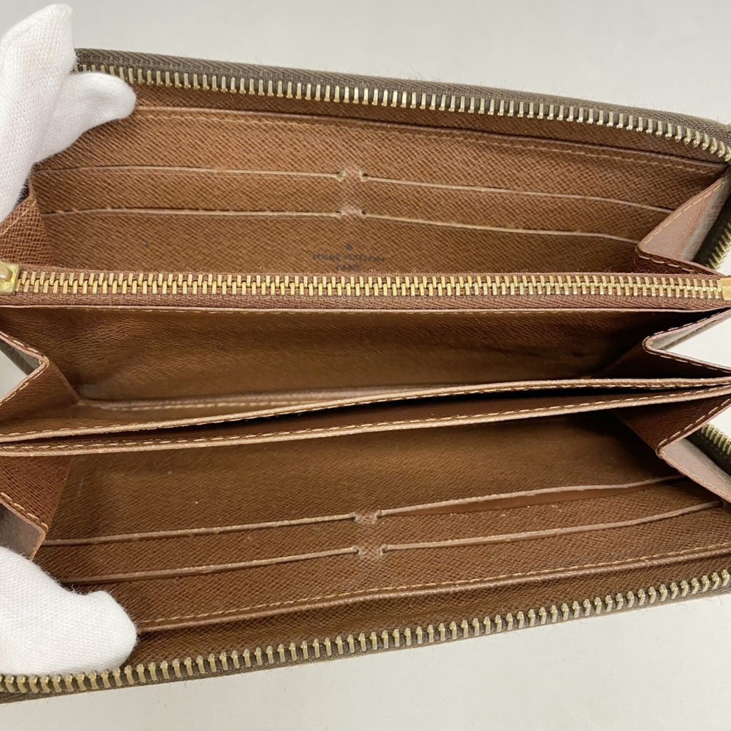 Louis Vuitton Brown Long Wallet (Bi-Fold) (Pre-Owned)