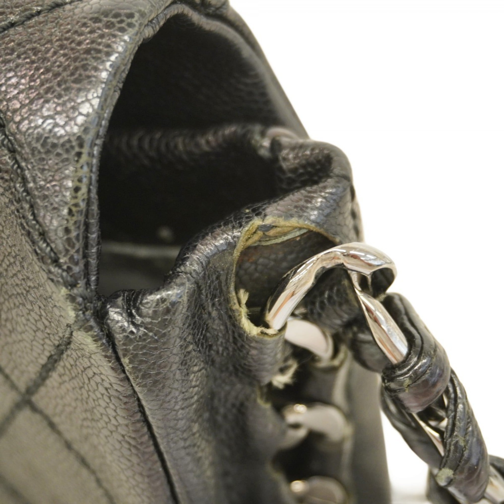 Chanel Black Grained Calfskin Shoulder Bag (Pre-Owned)