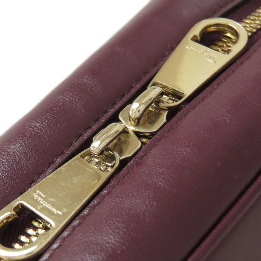 Salvatore Ferragamo Bordeaux Leather Shoulder Bag (Pre-Owned)