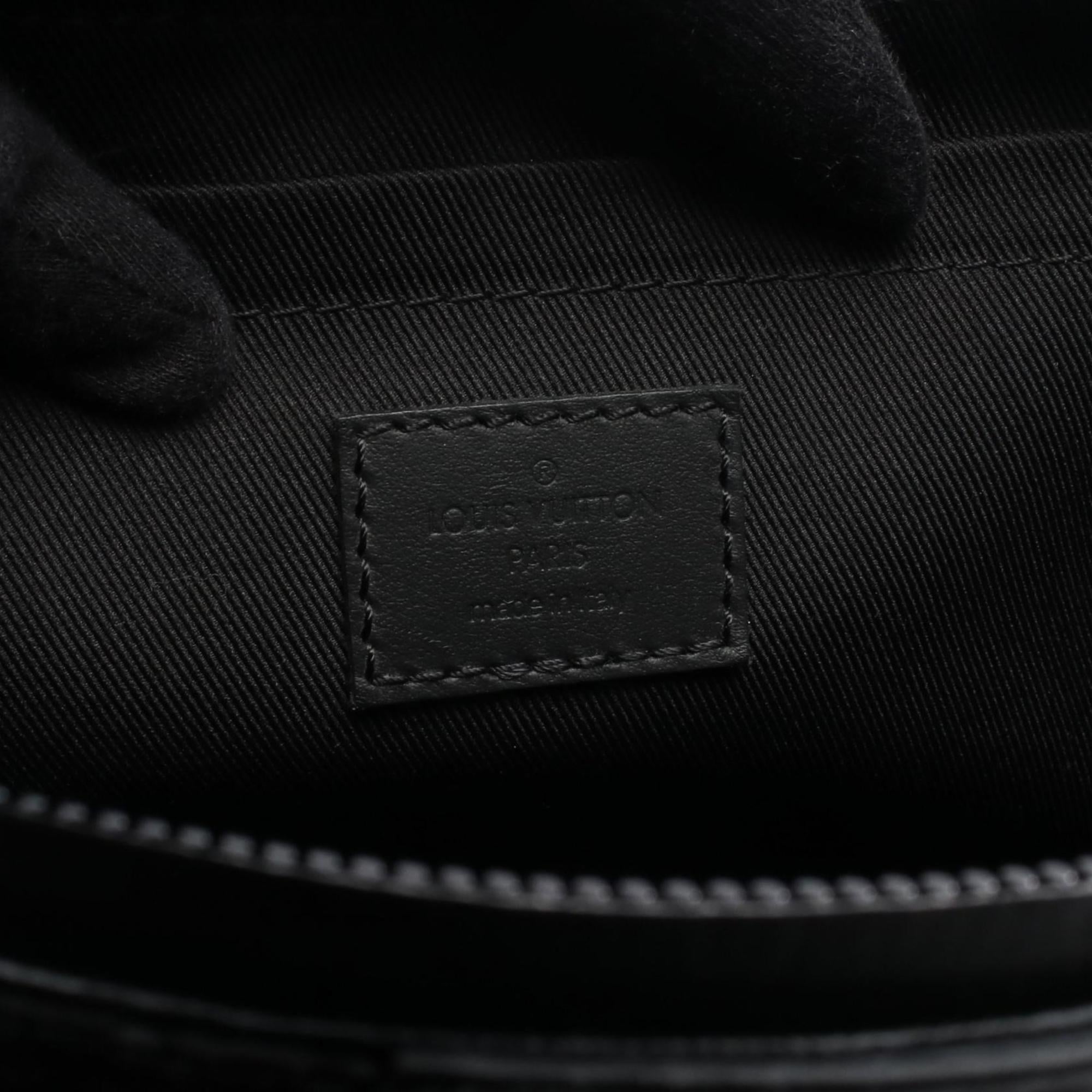 Louis Vuitton Black Canvas Leather Shoulder Bag (Pre-Owned)