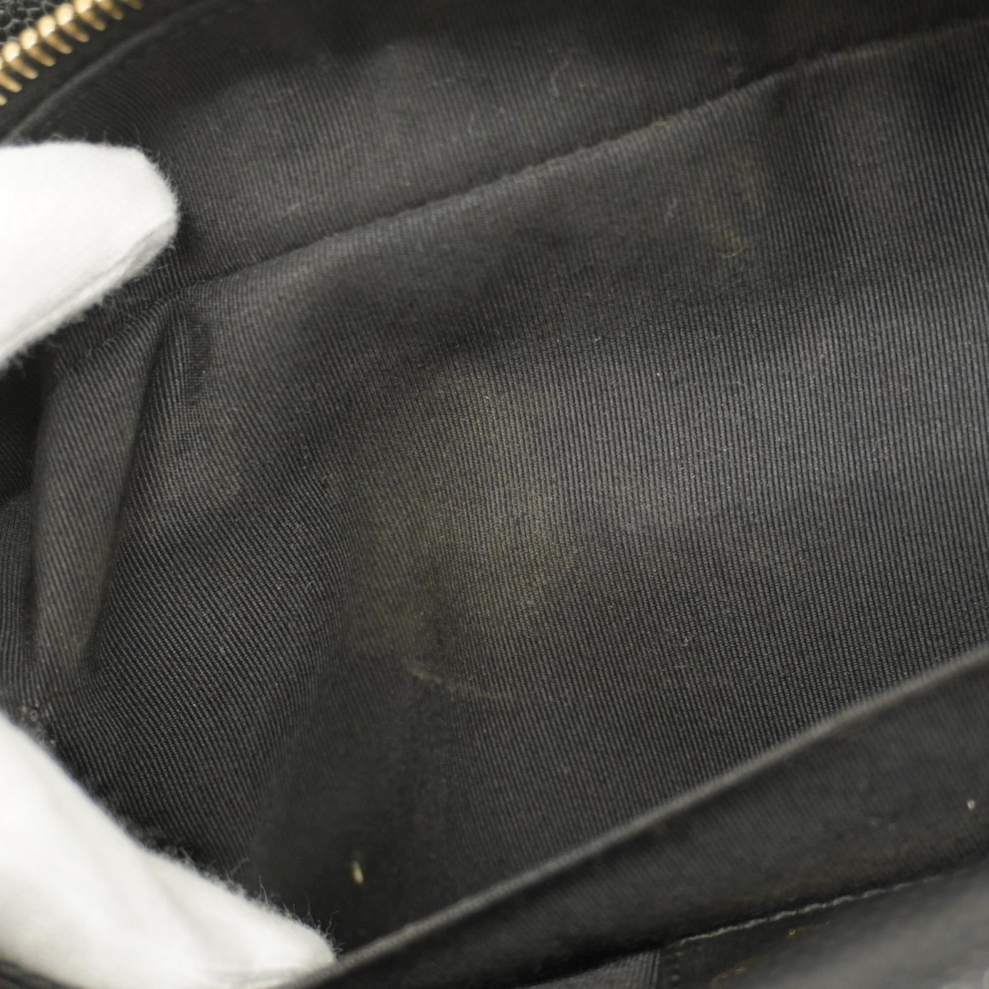 Chanel Black Grained Calfskin Shoulder Bag (Pre-Owned)