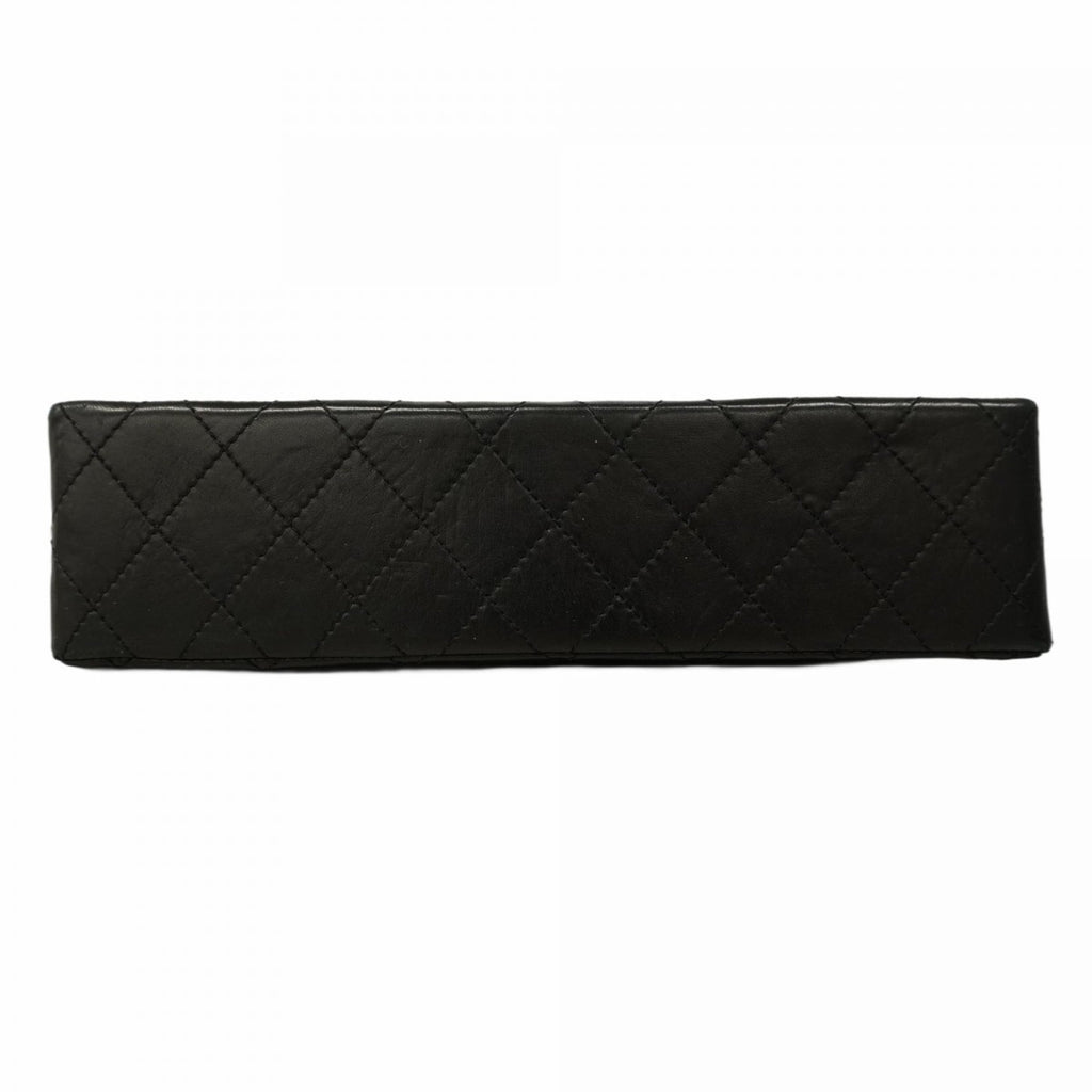 Chanel Black Leather Shoulder Bag (Pre-Owned)