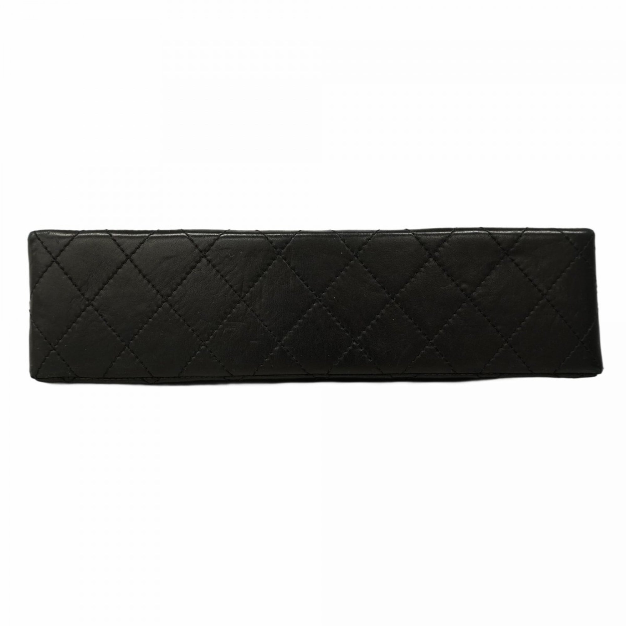 Chanel Black Leather Shoulder Bag (Pre-Owned)