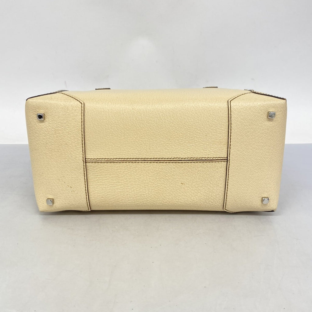 Salvatore Ferragamo Beige Leather Handbag (Pre-Owned)