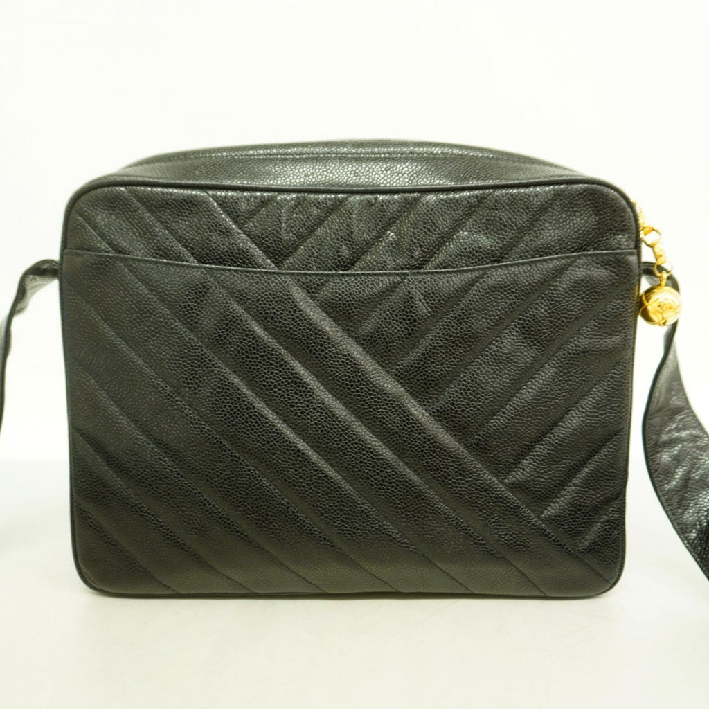 Chanel Black Grained Calfskin Shoulder Bag (Pre-Owned)