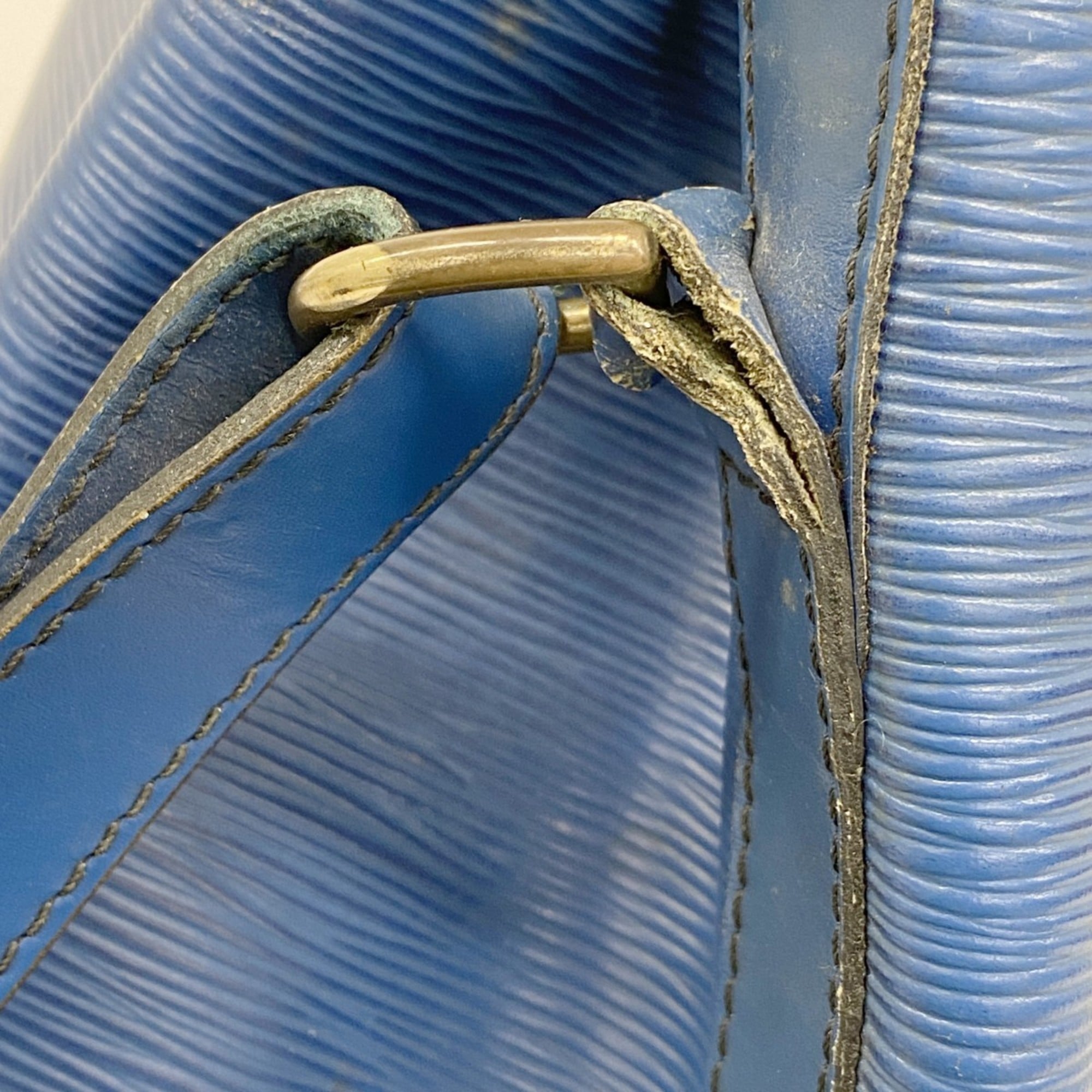 Louis Vuitton Toledo Blue Shoulder Bag (Pre-Owned)