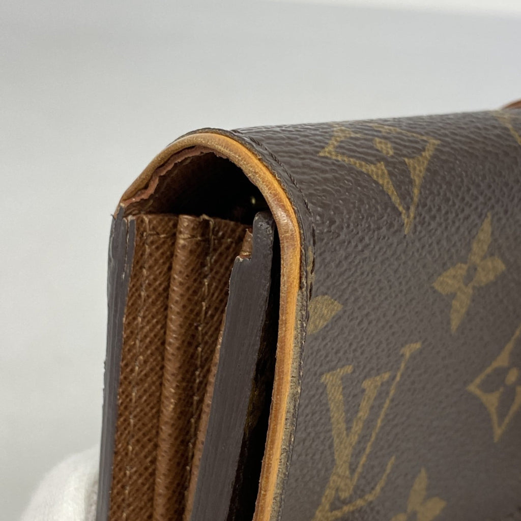 Louis Vuitton Brown Long Wallet (Bi-Fold) (Pre-Owned)