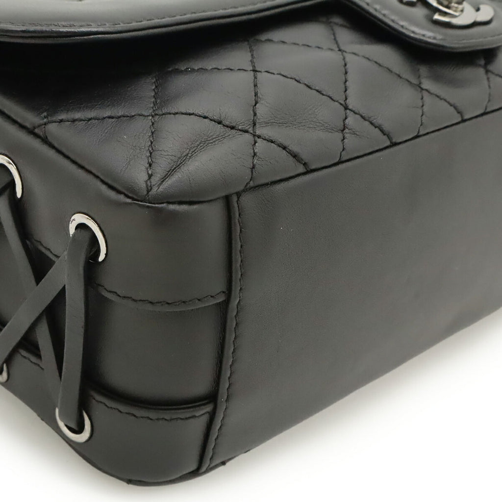 Chanel Black Leather Shoulder Bag (Pre-Owned)