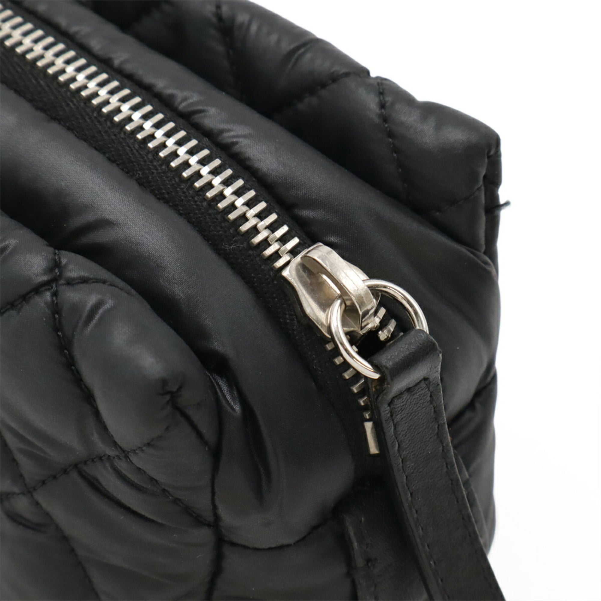 Chanel Black Nylon Wash Bag (Pre-Owned)