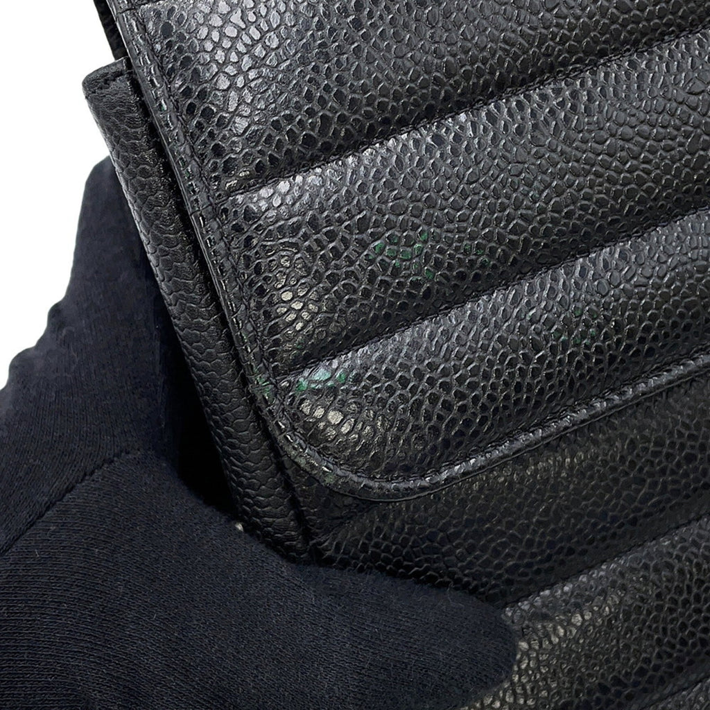 Chanel Black Grained Calfskin Shoulder Bag (Pre-Owned)