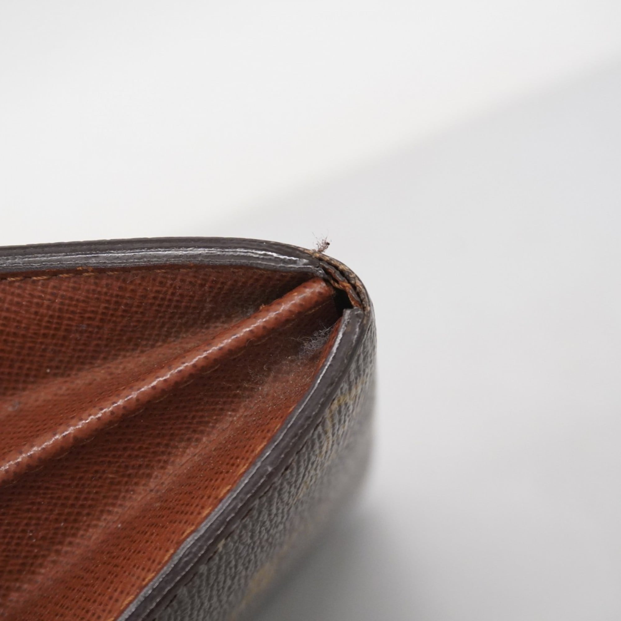 Louis Vuitton Brown Long Wallet (Bi-Fold) (Pre-Owned)